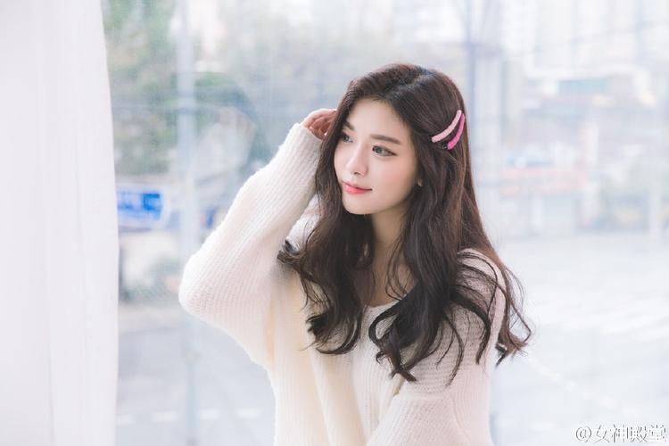 纽约苏富比拍卖行将拍卖珍稀幼年角鼻龙骨骼化石